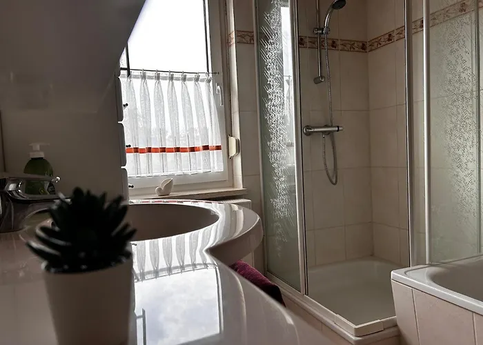 Faulpelz - Budget Mit Kueche, Badewanne Niederorschel